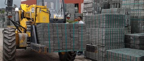 Concrete block handler | Specialist Attachments | JCB