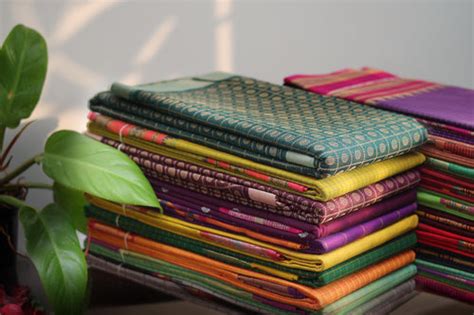 Looms Legacy - An Online Store For A Complete Woman