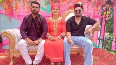 What Is Polyandry Marriage? One Woman, Two Husbands - Himachal Couple ...