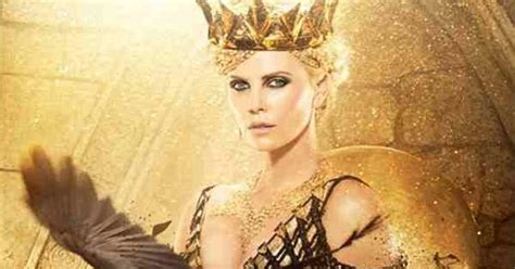 The Huntsman Winter's War First Look Posters | Chris Hemsworth ...