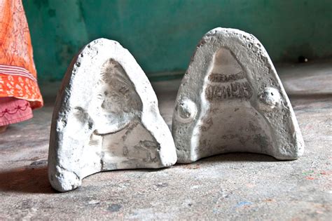 D'source Design Gallery on Talai Aati Bommai - The art of making head ...