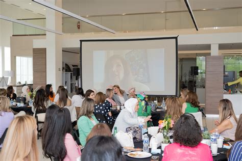 100 Arab American Women Who Care celebrate 10th anniversary, donate $10,000 to local organization