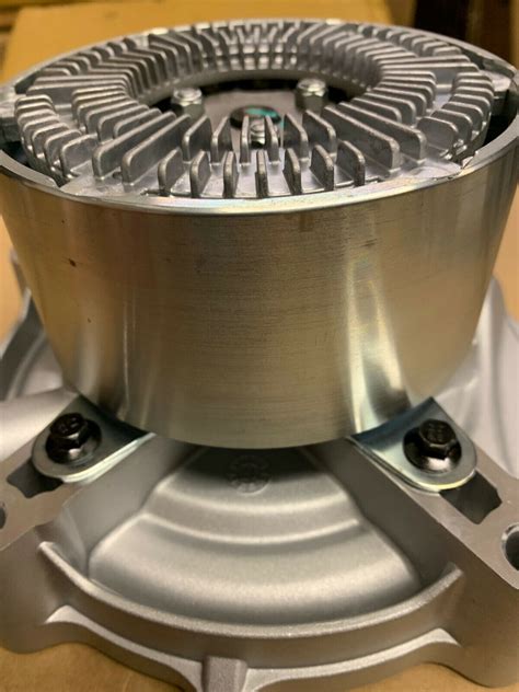 Buy Volvo D13 D16 WATER PUMP 85152423 for volvo 2015,2016,2017,2018 ...