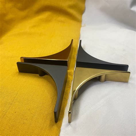 Metal Corner Handle By DH – PeelOrange.com