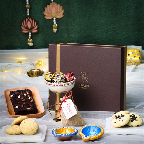 Diwali Gift Hamper | Luxury Diwali Hamper | Gift hampers for Employees ...