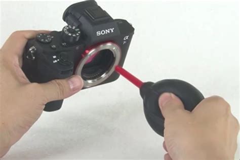 How to check for dust specs on the image sensor | Sony IN