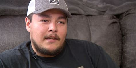 Dad chases down carjacker to save 4 young kids