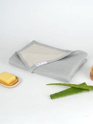 Buy Doctor Towels Aloevera Double Cloth Bath Towel Frosted Grey (M) Online