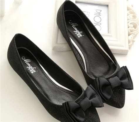 Black bow flat... | Chanel ballet flats, Bow flats, Shoes