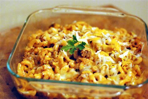 Preacher's Macaroni Casserole - Aunt Bee's Recipes