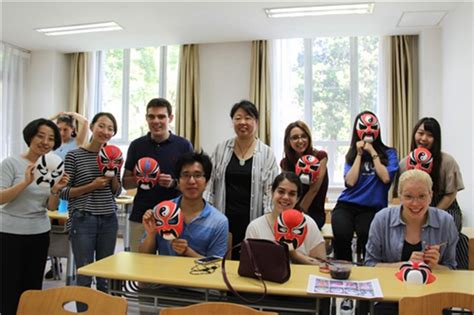 外国语与国际交流学院成功举办来华留学生师资线上培训班