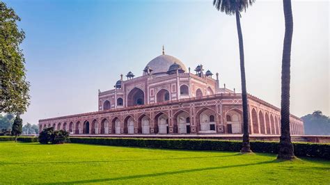 Visit the Humayun's Tomb in Delhi | Incredible India