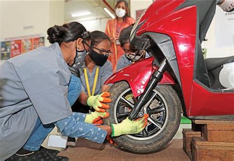 Toyota FT-3e concept SUV shares underpinnings with FT-Se sports car ...