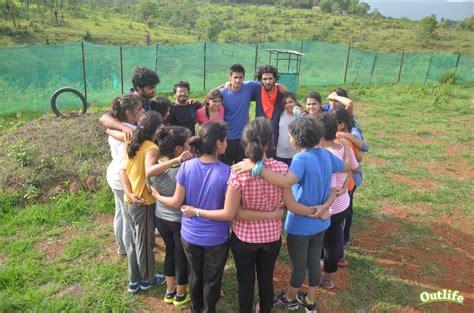 Corporate Team Building Activities for Employees | Outlife