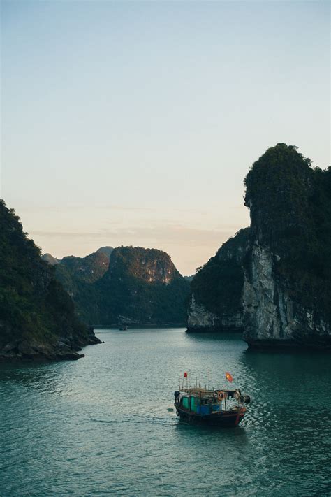 Hallo Vietnam - Ha Long Bay | Jennifer Wettig, Bilder & Geschichten