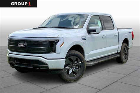 New 2025 Ford F-150 Lightning Lariat® SuperCrew in Pensacola #SWG07539 | World Ford Pensacola