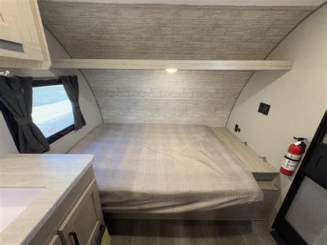 2025 Coachmen RV Catalina Summit Series 7 134BHX in Van Buren, AR, USA