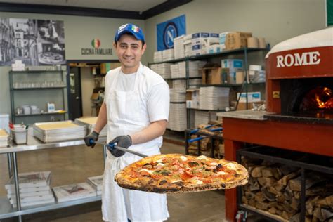 Local Pizza Place Community 的图像结果