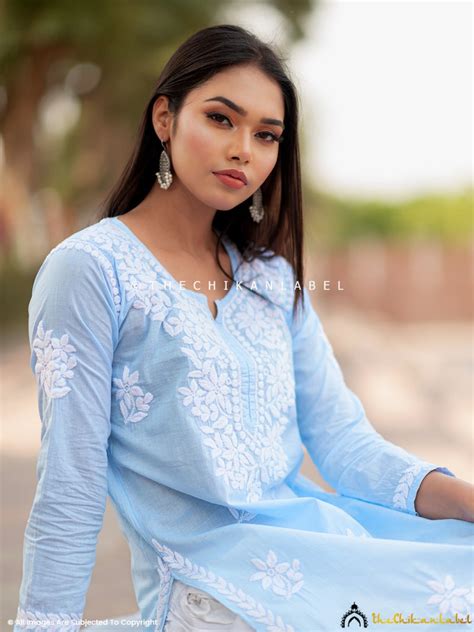 chikankari kurti