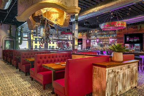 The First Female-Branded Bar in Downtown Nashville Miranda Lambert’s ...