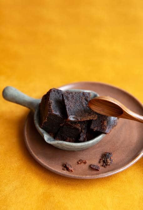 5 Real Stories Why People Are Switching to Coconut Jaggery