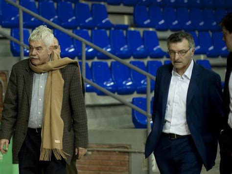 Pasqual Maragall presencia el primer entrenamiento de Brad Oleson