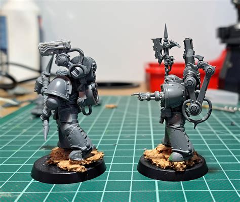 First 2 Chosen using cleaned up plague marine bodies : r/IronWarriors