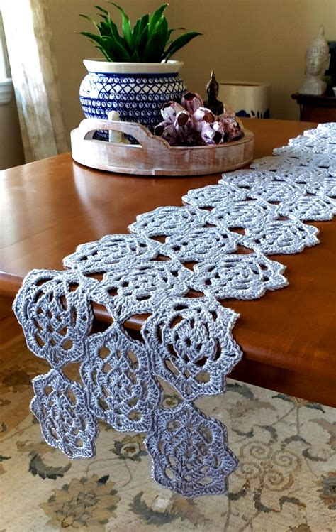 Crochet Table Runner Free Instructions 的图像结果