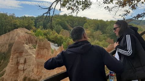 Pješčane piramide nezaobilazne sve većem broju turista | Foča24 ...