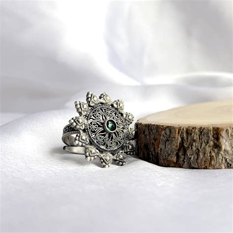 Indianshelf 925 Sterling Silver Green Emerald Oval Cocktail Ring ...