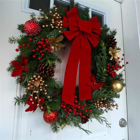 How To Make a "Gourmet" Homemade Christmas Wreath & Simple Advent ...