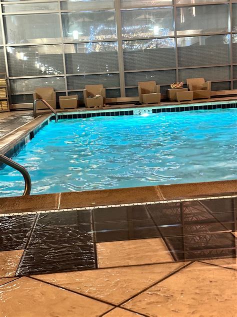 SHERATON OVERLAND PARK HOTEL AT THE CONVENTION CENTER (Kansas) - Hotel ...