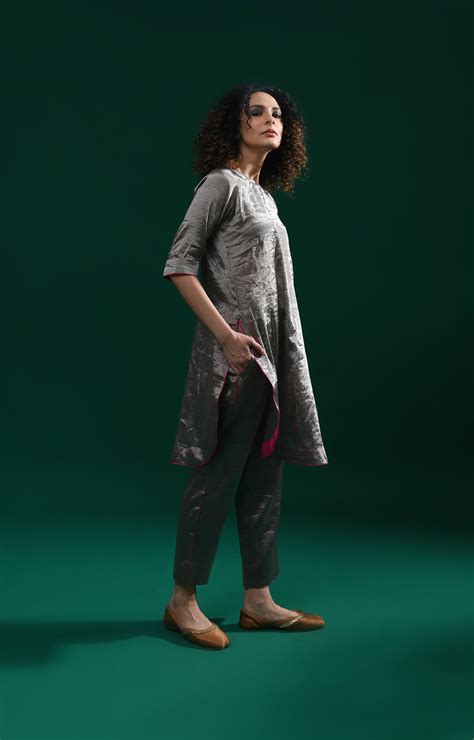 U-hem Tissue Co-Ord (Set of 2)- Mettalic Silver – Hiranya