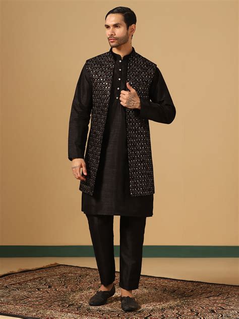 Embroidered Work Sherwani Set – Tahvo India