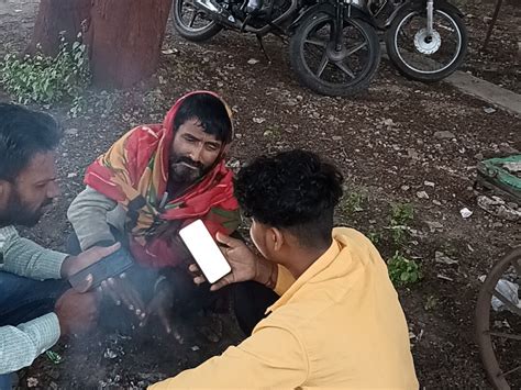 Sankheda Temperature Drops, Severe Cold Felt, People Huddle Bonfires ...