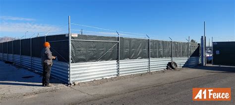 How to Install Privacy Fence Screening 的图像结果