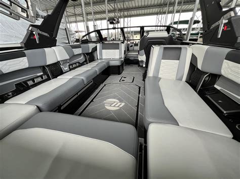 2022 Malibu Wakesetter 25 LSV Ski and Wakeboard for sale - YachtWorld