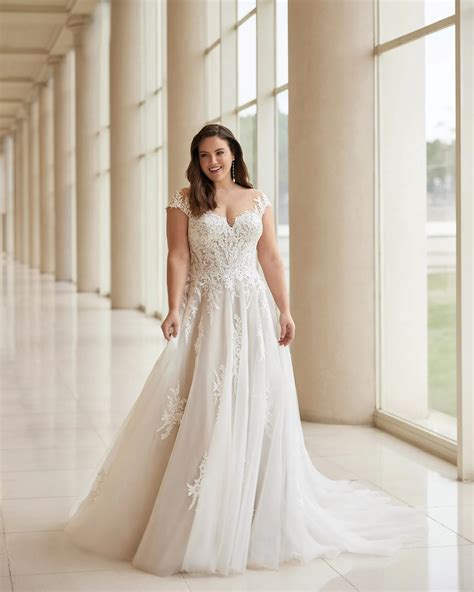 MARTHA BLANC – Marine Brautkleid | Lin-Riehl Das Hochzeitshaus