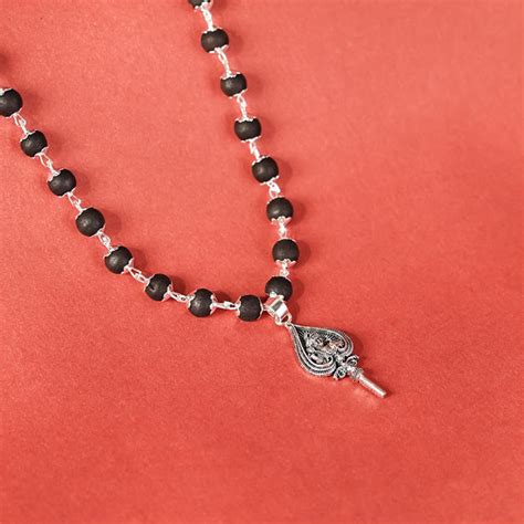 Silver Capped Lord Murugan Shastra Pendant – Divine Hindu