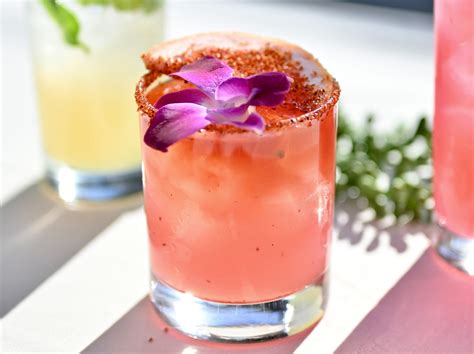 Bar Flores | LALA GUIDE | Best Cocktail Bars in Echo Park
