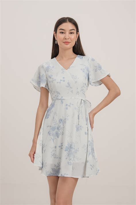 Fayth • Wallpaper Flutter Sleeve Dress
