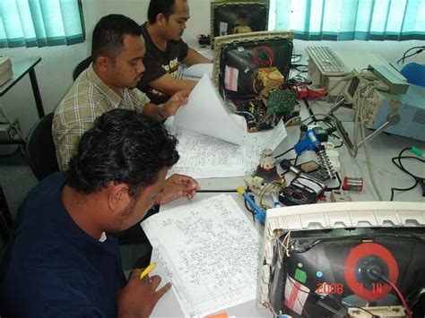 Monitor Repair Tutorial 的图像结果