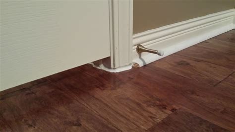 Laminate Flooring Transition Strip for Doorcasing Gap