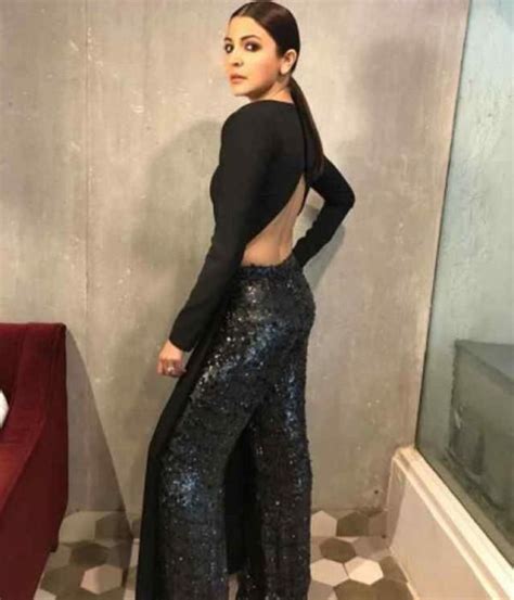 Anushka Sharma sizzles in black look with smokey eyes - Photos,Images ...