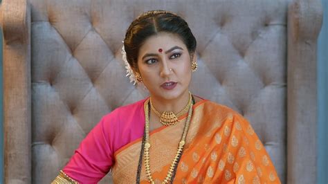 Watch Paaru TV Serial Spoiler of 17th April 2024 Online on ZEE5