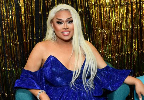 Drag Race star Jiggly Caliente has leg amputated after 'serious' health ...