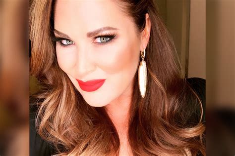 Emily Simpson Shows Hip Surgery Scar in Sexy Black Swimsuit