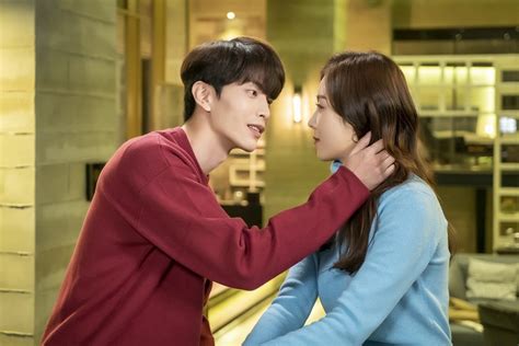 Watch: Seo Kang Joon And Park Min Young Practice For The Perfect Kiss ...
