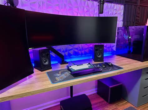 Image result for Tech Source Setup Wars PC Builds in Desk