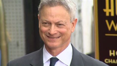 Gary Sinise Foundation donates 20,000 meals to VA hospital staff during ...